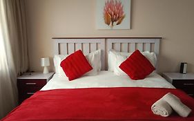 Edladleni Guesthouse Quigney